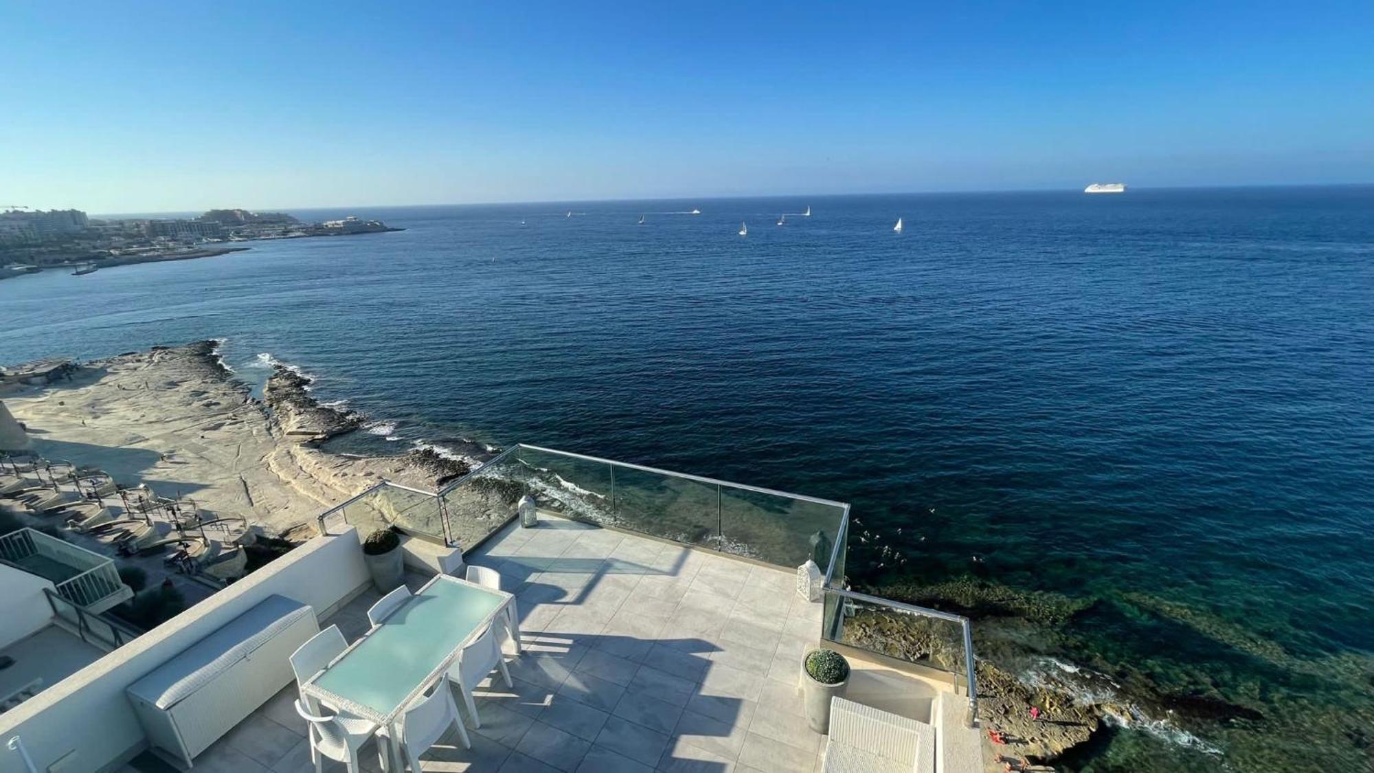 Stunning Penthouse, 2 Bedroom, Heart Of Sliema Buitenkant foto